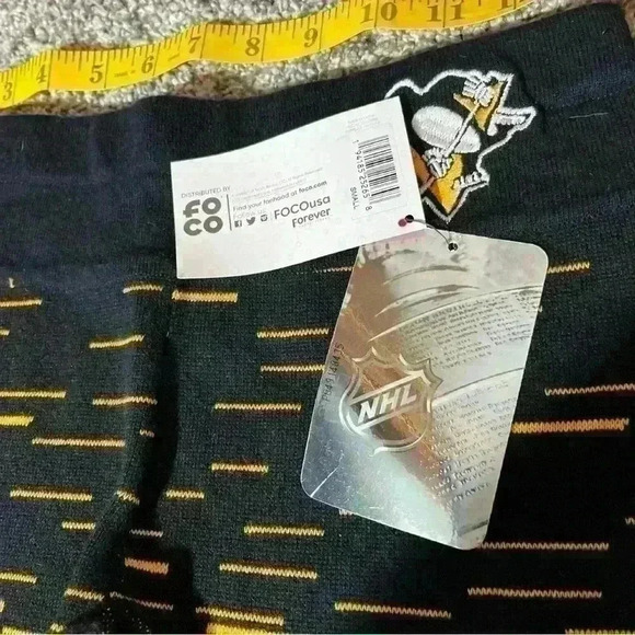 Pittsburgh Penguins Women's Leggings Size Small Official Licensed Product Knit - Picture 6 of 11
